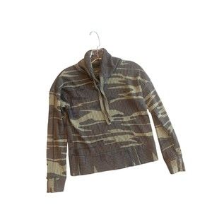 TS Camouflage Green Drawstring Cowl Neck XXS Pullover thermal